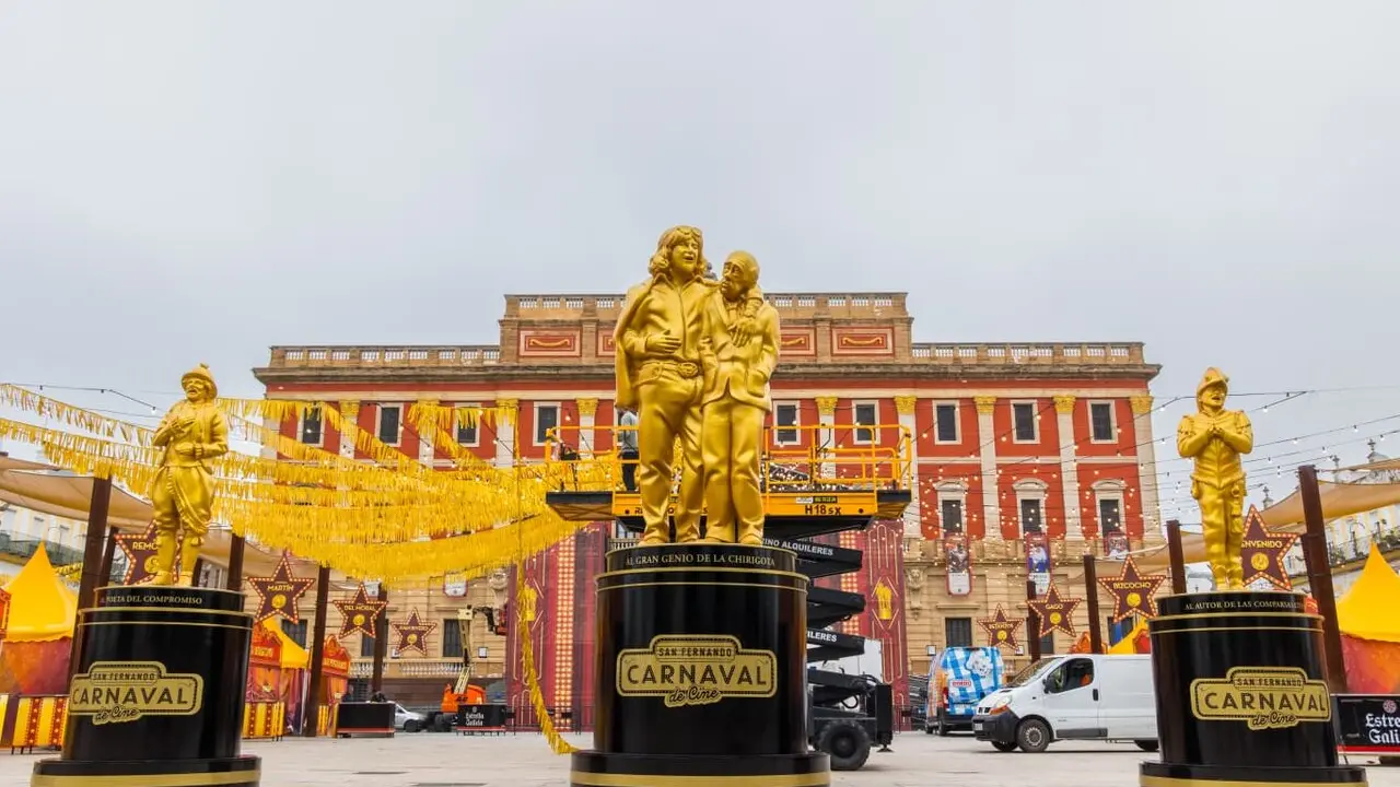 Las tres esculturas dedicadas a 'El Selu', Mart&iacute;nez Ares y Jes&uacute;s Bienvenido | Ayuntamiento.