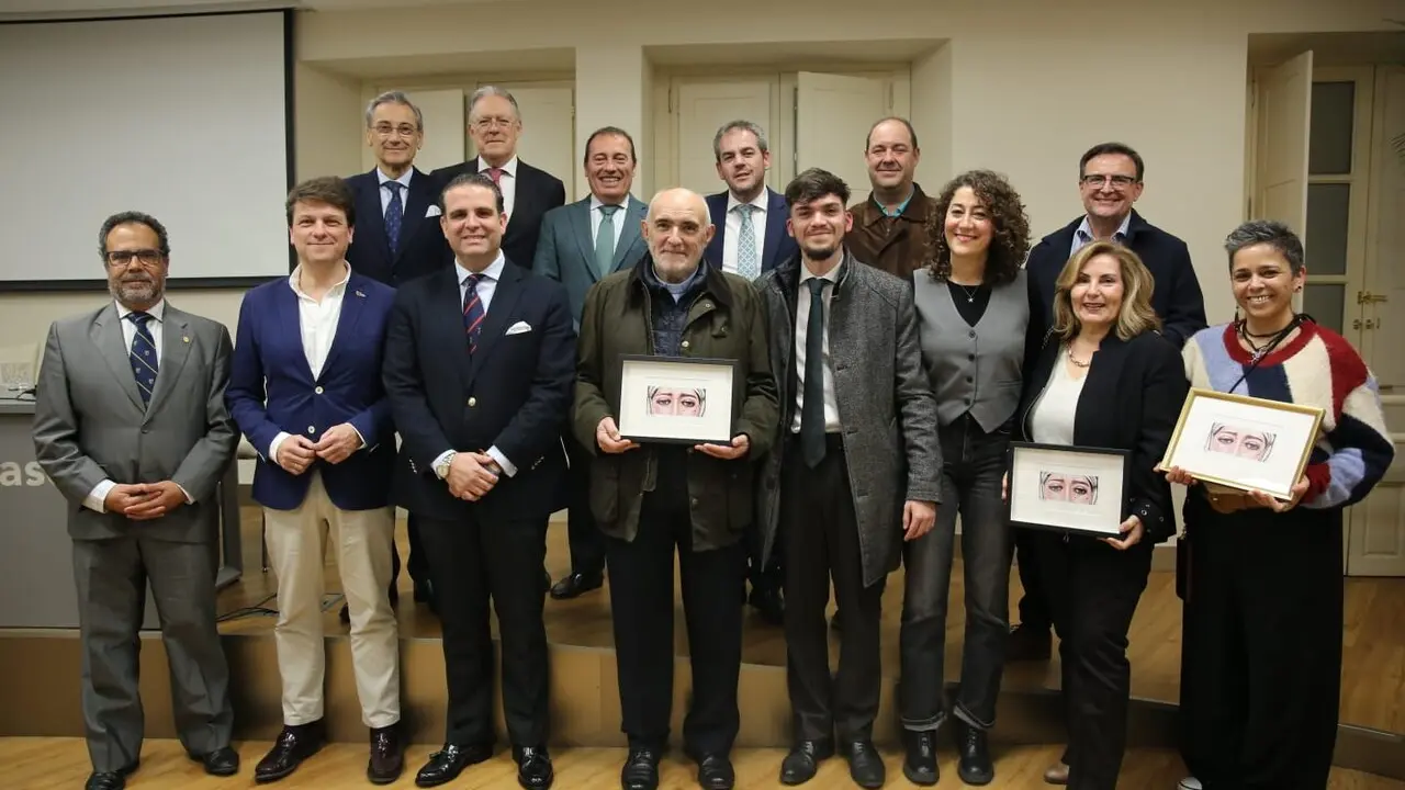 Foto de familia de la presentaci&oacute;n de la Acci&oacute;n Social |&nbsp;Alejandro del Castillo / Hermandad de la Sed