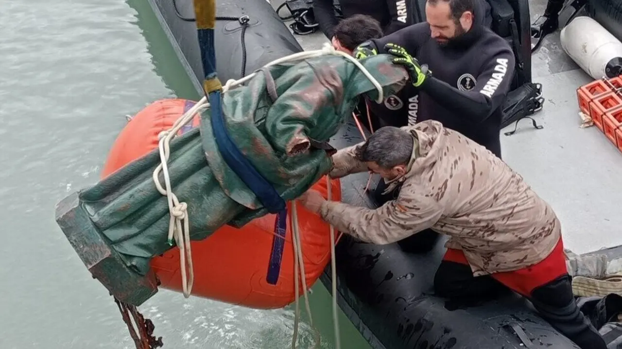 Reproducci&oacute;n de La Galeona recuperada por la Armada. | APCB.