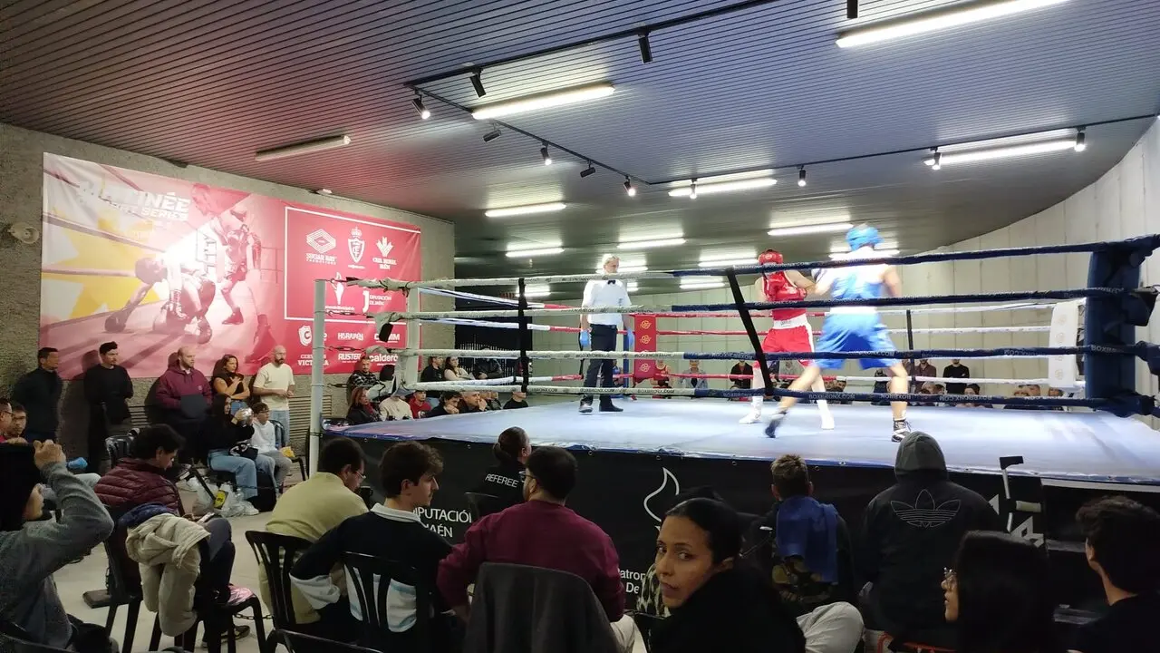 Dos p&uacute;giles durante uno de los combates de la primera ronda del Andaluz. - Foto: Sugar Ray Ja&eacute;n