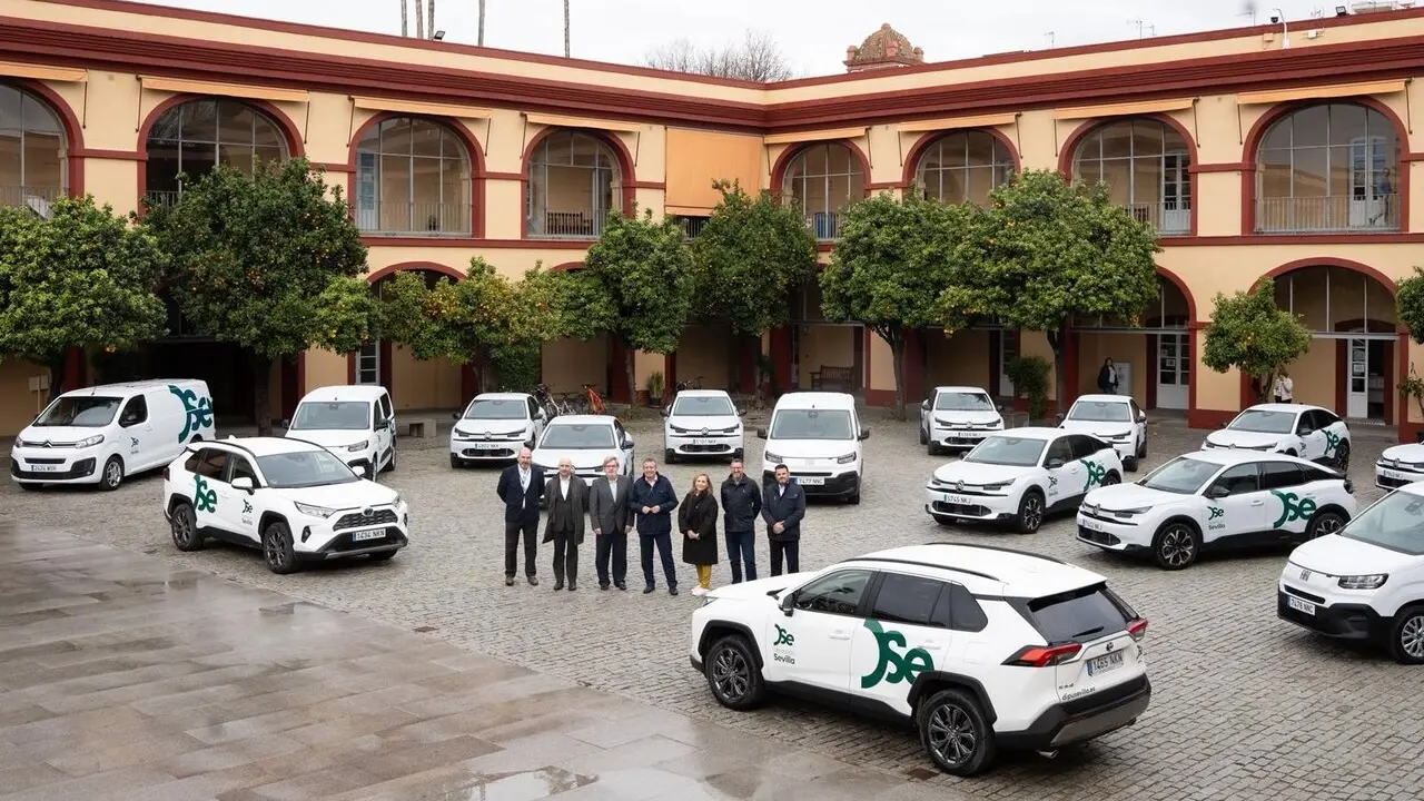 EuropaPress_7343768_algunos_vehiculos_incorporados_flota_diputacion