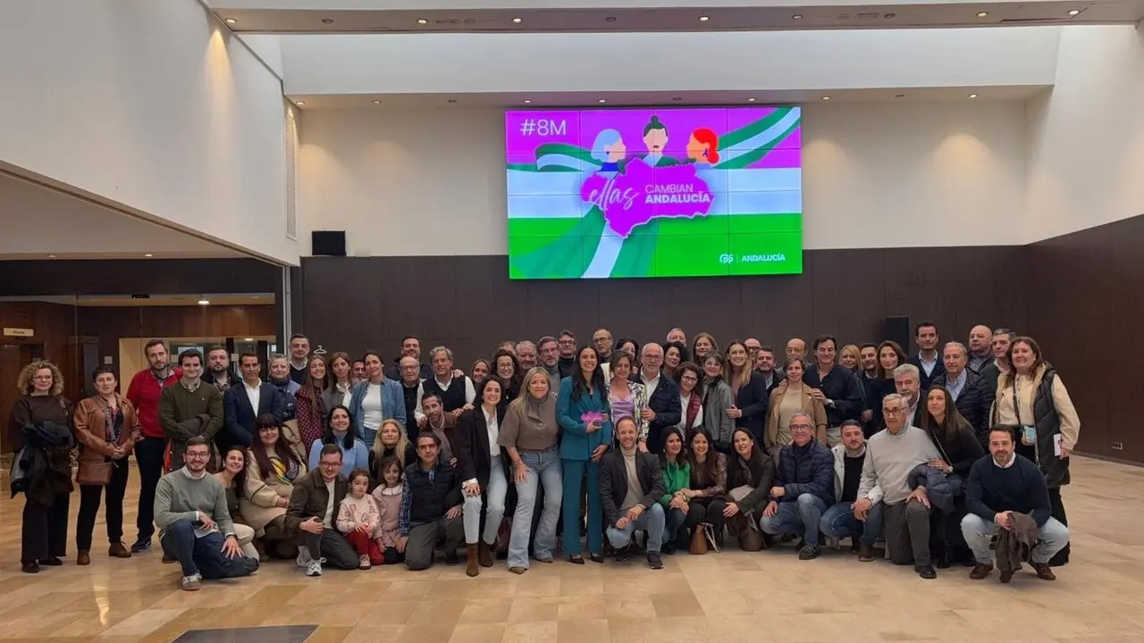 Representaci&oacute;n del PP de Ja&eacute;n en el acto 'Ellas cambian Andaluc&iacute;a'. - Foto: PP DE JA&Eacute;N