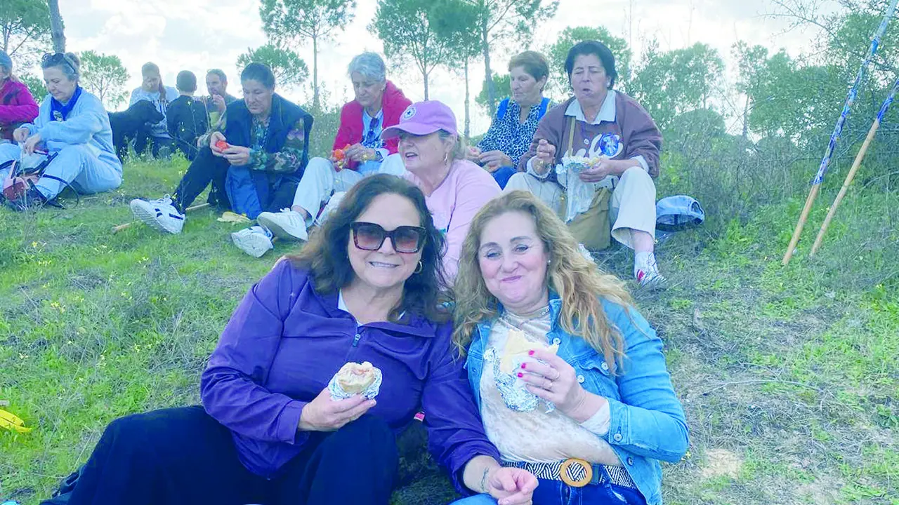 Participantes en la Peregrinaci&oacute;n a Pie de La Algaida