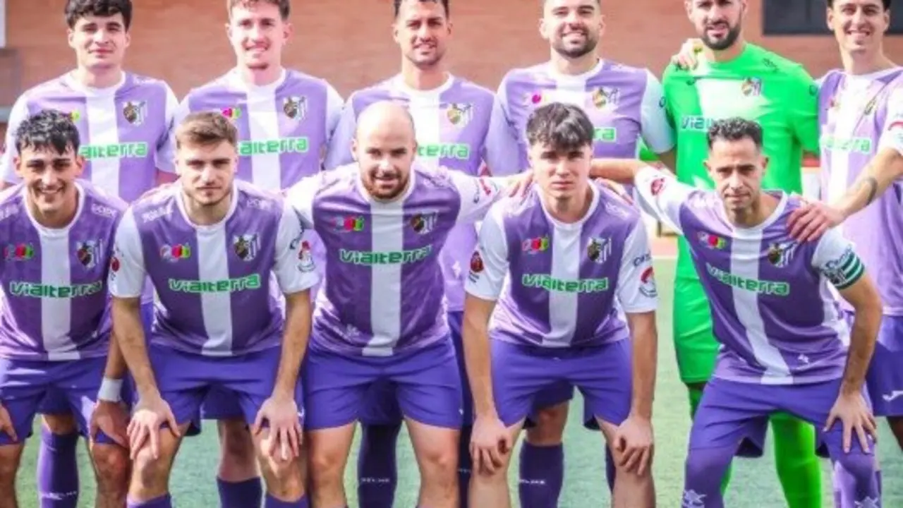 Formaci&oacute;n tiitular del Atl&eacute;tico Ja&eacute;n en la visita al &Uacute;beda Viva. - Foto: Cristina Campos