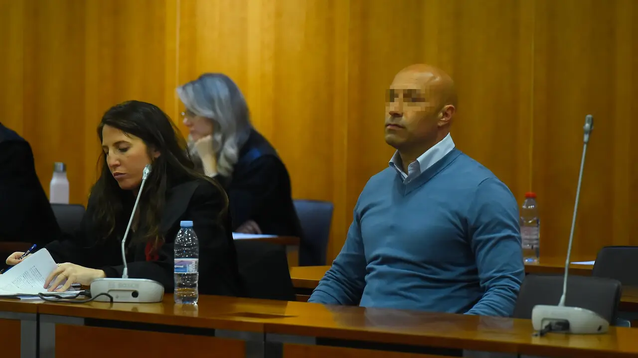 El presunto asesino durante la vista./&Aacute;lex Zea-Europa Press.