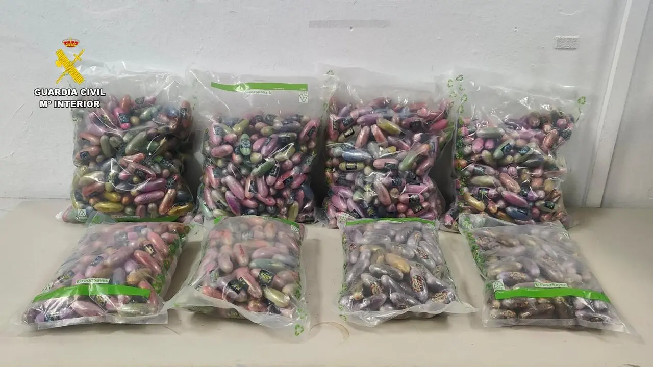 12 kilos de hach&iacute;s ocultos en un doble fondo.