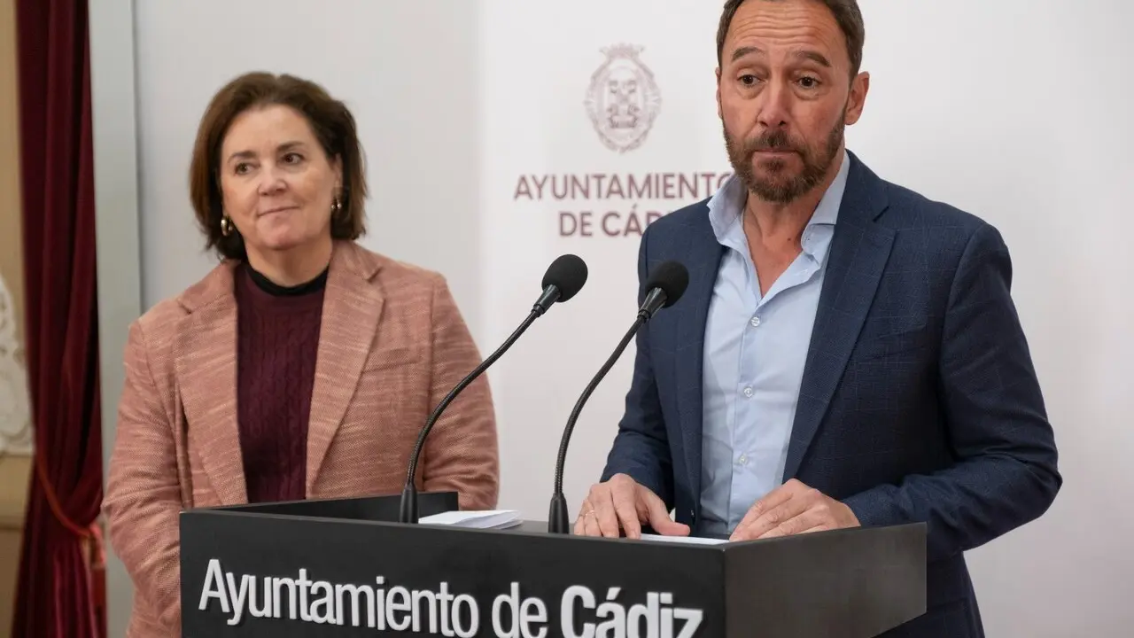 Jos&eacute; Manuel Cossi y Paula Vilches. VIVA
