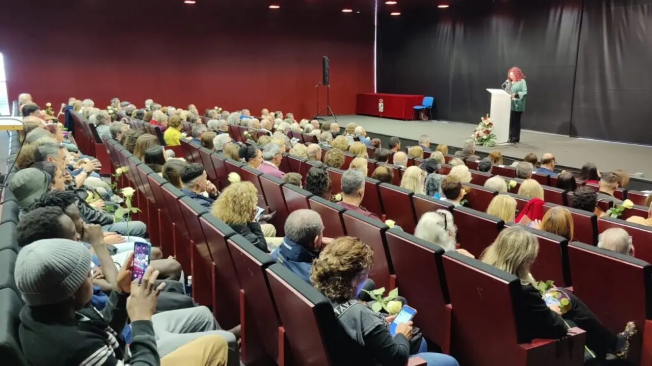 Isla Cristina rinde homenaje a las mujeres de la industria del mar en el acto central del 8M. | Ayto. Isla Cristina.