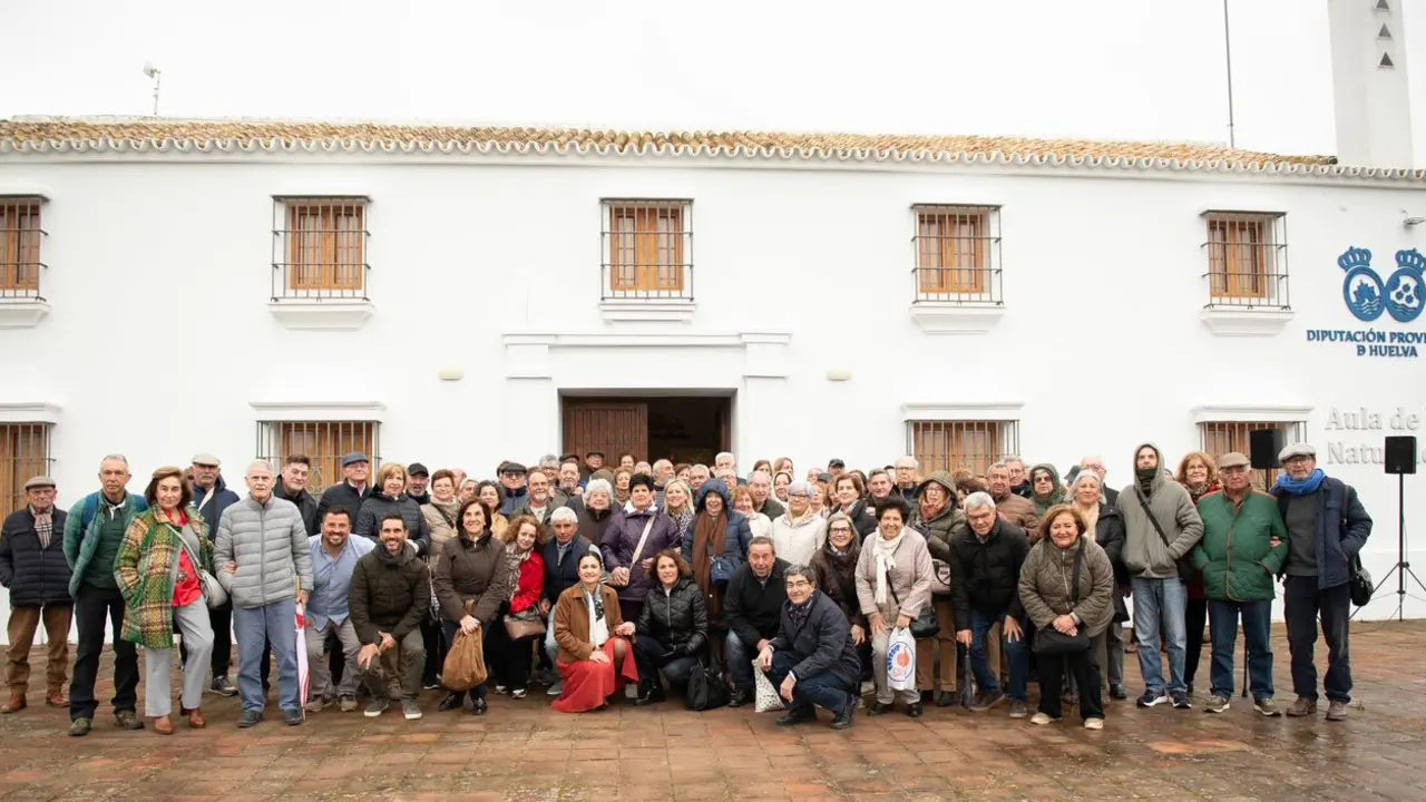Jornada de convivencia y tradici&oacute;n de mayores de Mazag&oacute;n y Moguer en Huerto Ram&iacute;rez. | D.P.