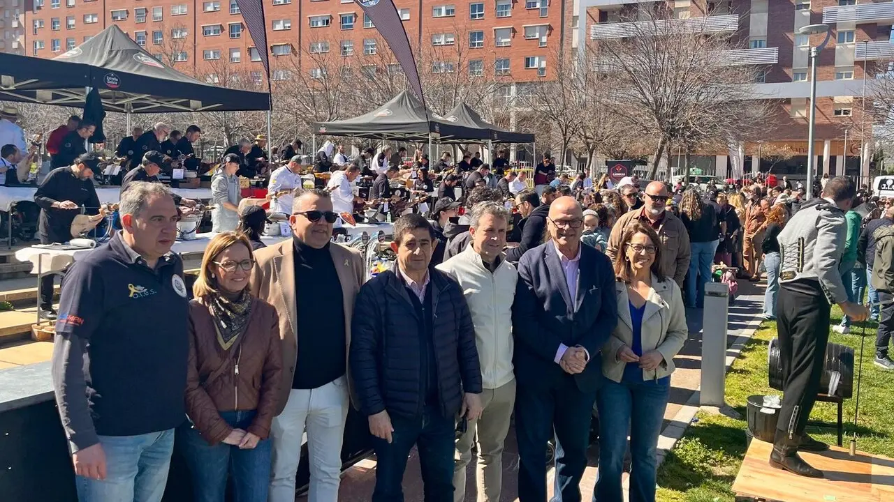 M&aacute;s de 130 cortadores de jam&oacute;n se citan en Ja&eacute;n. - Foto: Diputaci&oacute;n.