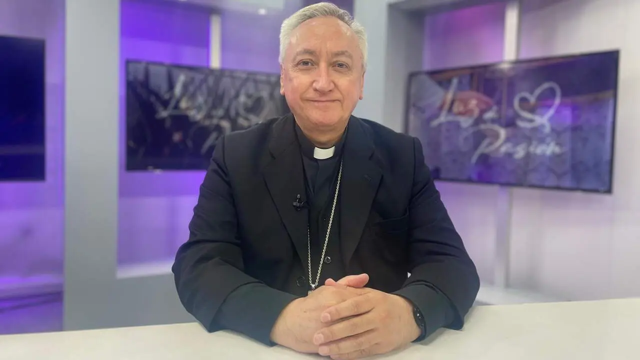 Monse&ntilde;or Rico Pav&eacute;s, obispo de Asidonia-Jerez, en el programa 'Luz de Pasi&oacute;n', de 7 TV Jerez. | Viva Jerez.