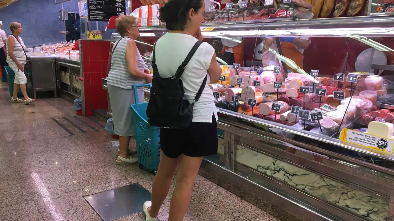 Fotos de recursos de gente comprando. | Europa Press.