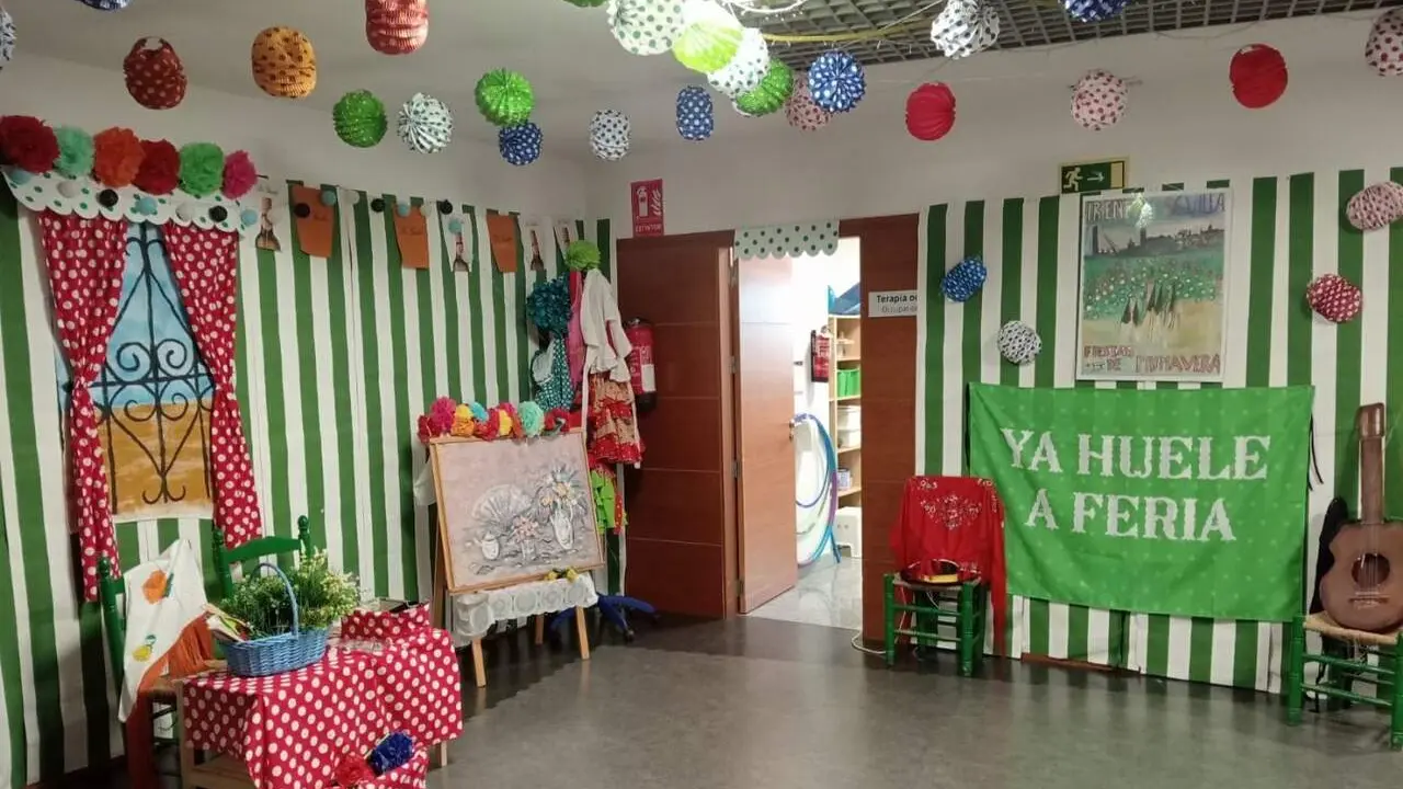 Vithas Sevilla lleva la Feria al hospital. | Vithas