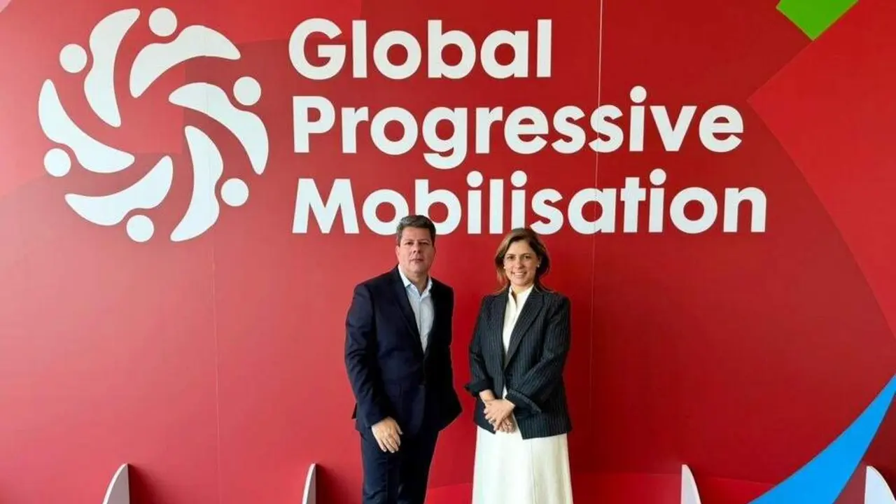 Fabián Picardo y la ministra de Empresa, Gemma Arias-Vásquez, en Barcelona 