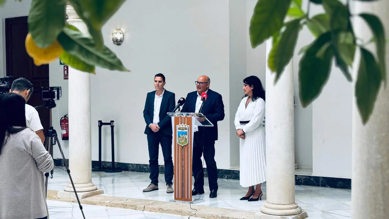 BECAS-INTERNACIONALES-MARIA-ZAMBRANO | V&eacute;lez-M&aacute;laga