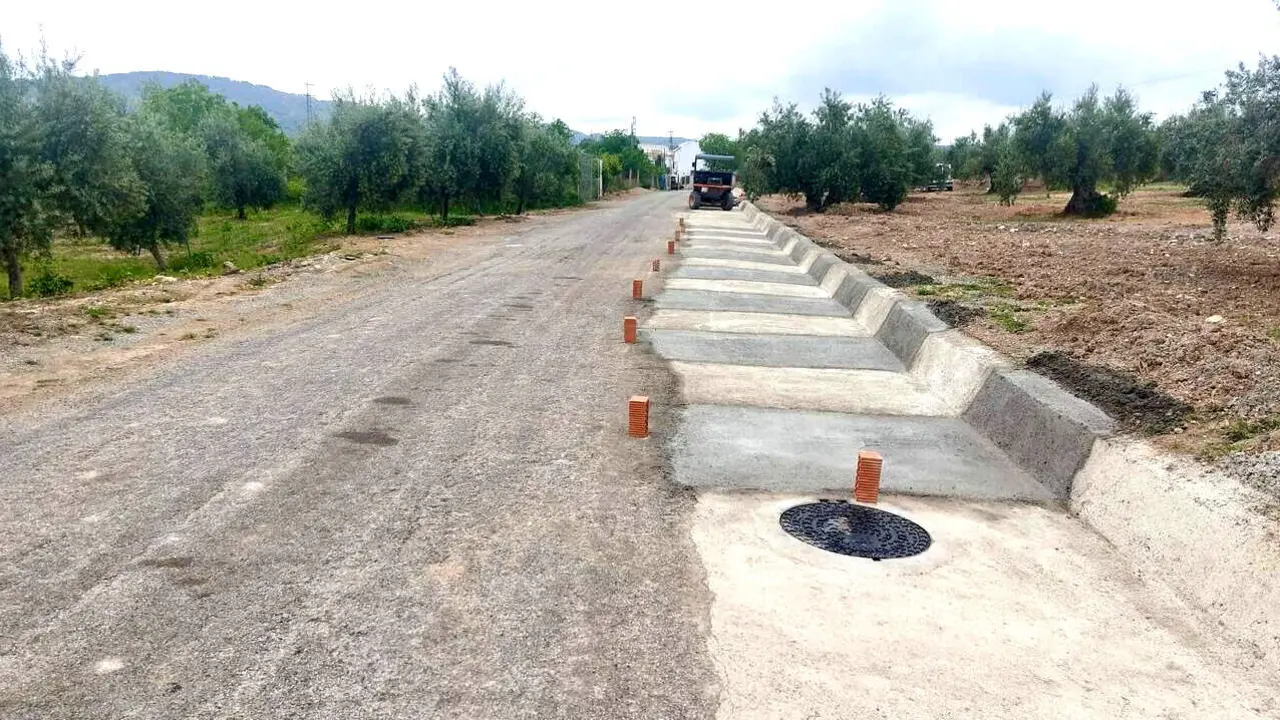 Carretera sobre la que se ha intervenido en San Jos&eacute; de La R&aacute;bita.