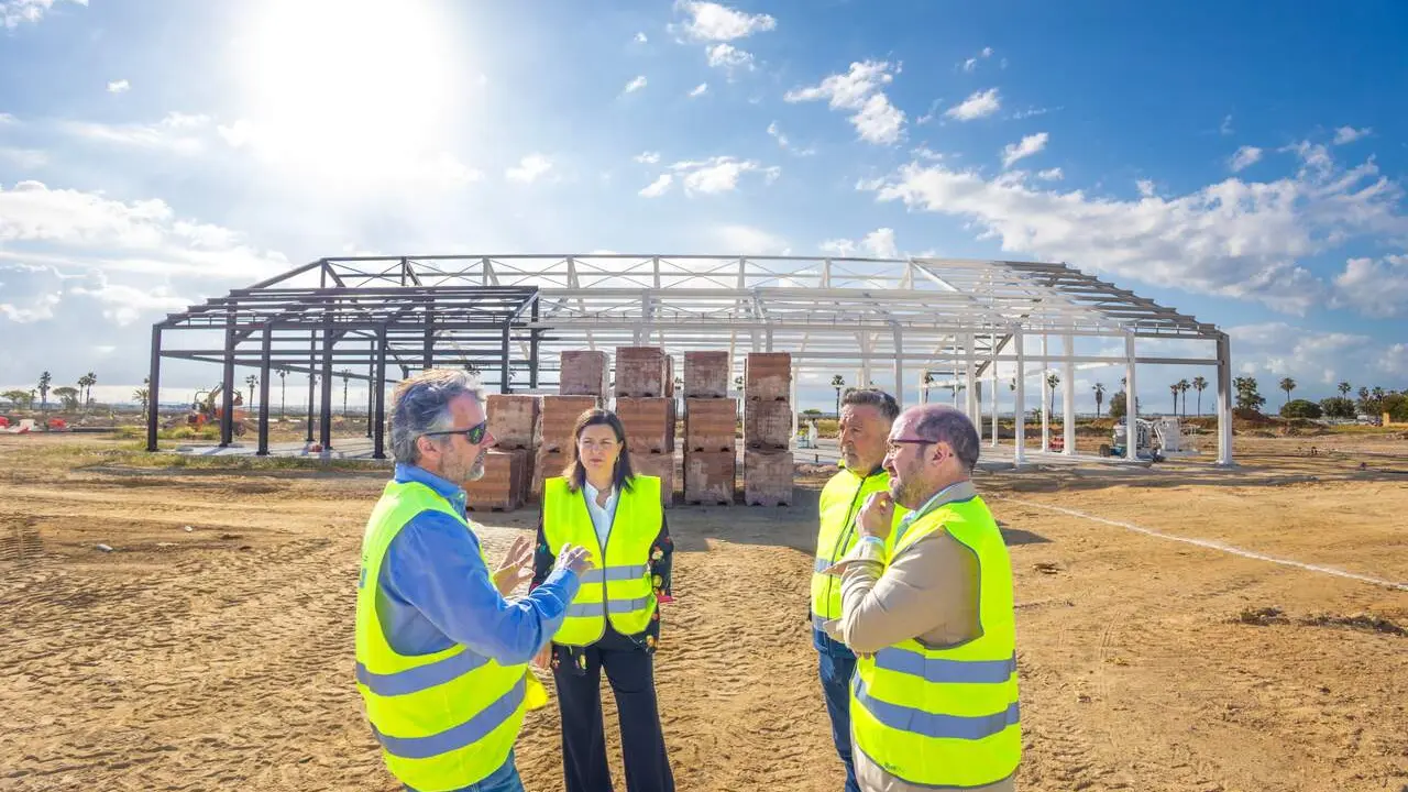 La alcaldesa visitando las obras de La Magdalena. | Ayuntamiento