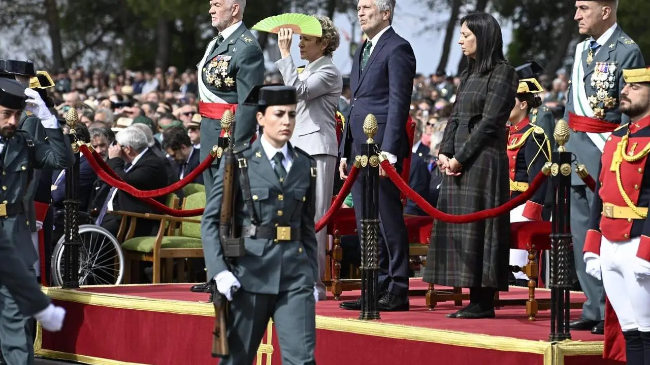 Marlaska presidiendo el acto de jura de bandera en la Academia de la Guardia Civil en Baeza. | Europa Press.