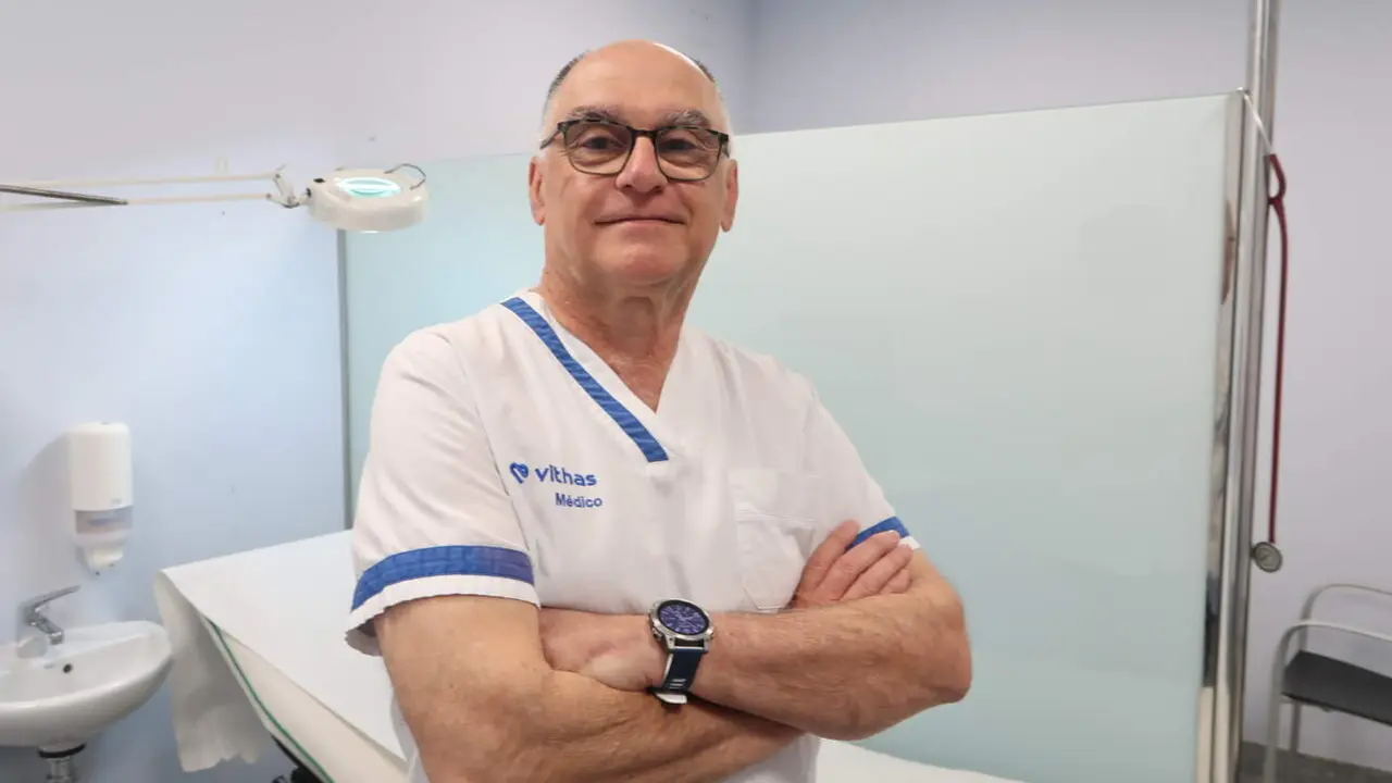 Dr Antonio S&aacute;nchez, especialista en Angiolog&iacute;a y Cirug&iacute;a Vascular del equipo ARSG Vascular en Vithas Sevilla. | VITHAS
