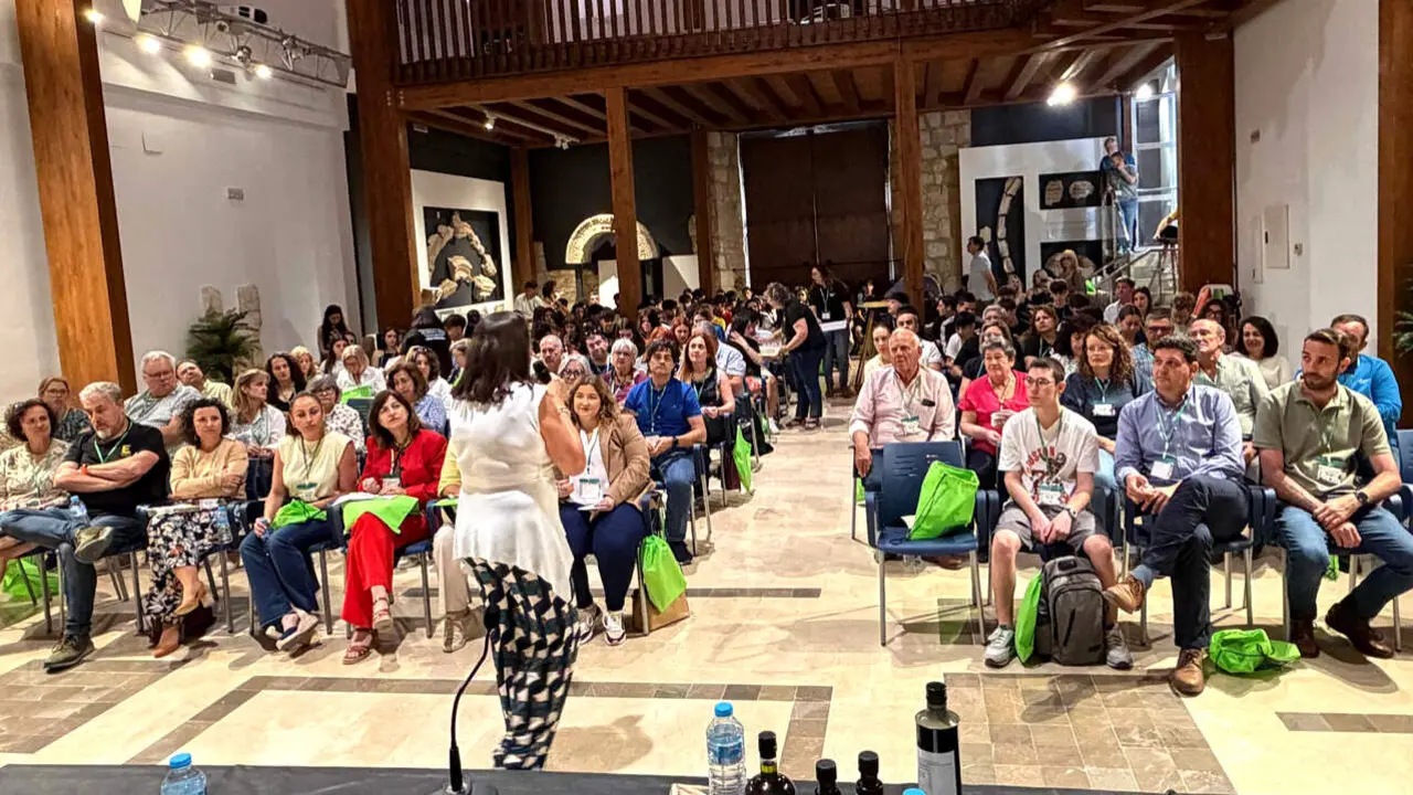 Un momento de la jornada "AOVE&acute;s Influencers", celebrada este lunes en La Trinidad.