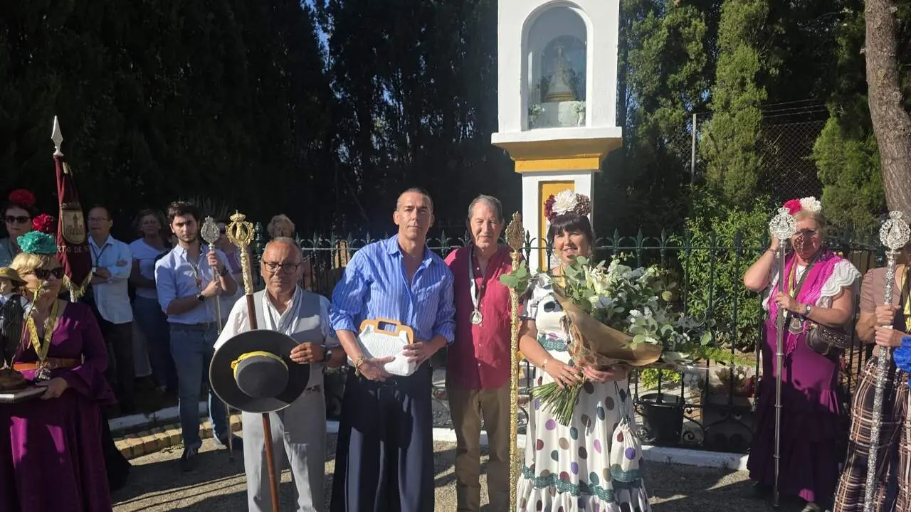 David Calleja recibi&oacute; a la Hermandad del Roc&iacute;o. | VIVA