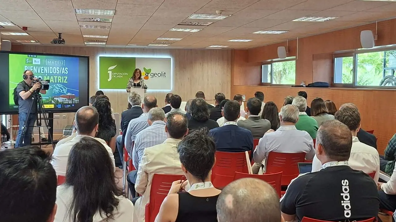 Geolit re&uacute;ne a m&aacute;s de 70 empresas en torno a las oportunidades del Corredor Industrial Ruta de la Plata.