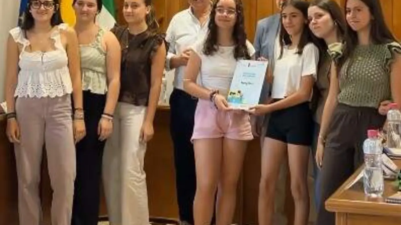 Reconocimiento de UNICEF como Ciudad amiga de la infancia. | Ayuntamiento de Meng&iacute;bar