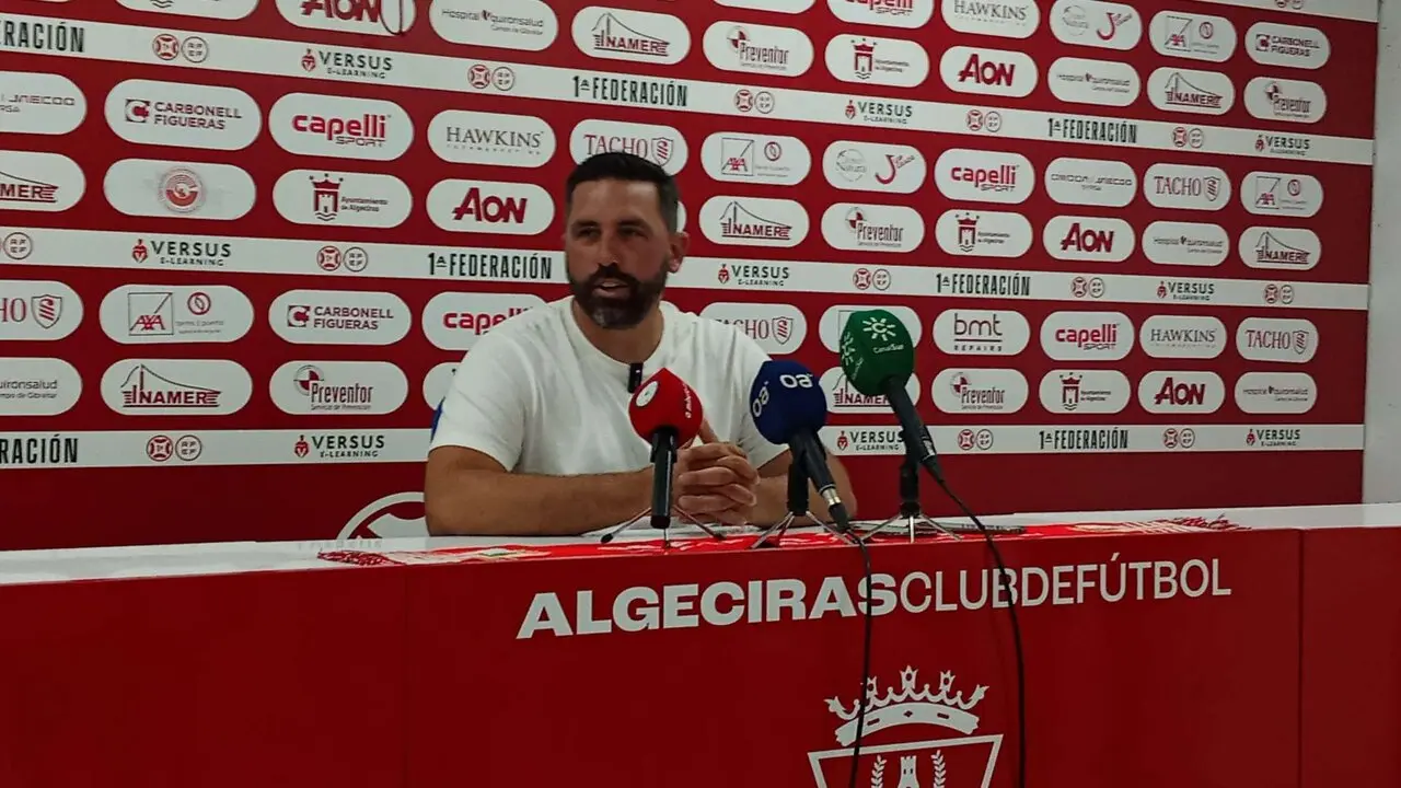 Jordi Figueras, en la rueda de prensa ofrecida este martes en el Nuevo Mirador - F.B. 