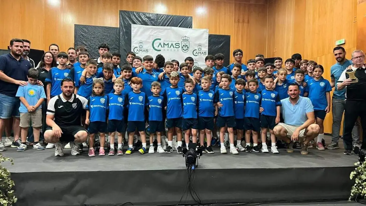 Reconocimiento al CD Isidro Reguera.| CD ISIDRO REGUERA