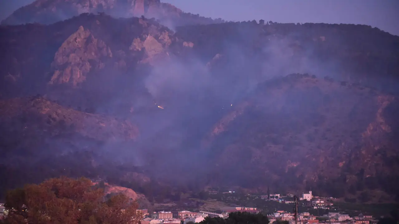 Vista del incendio en Los Garres. | Europa Press.