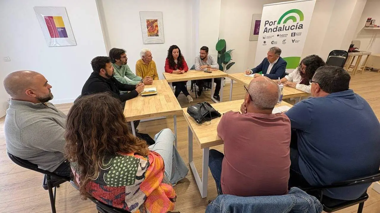 Reuni&oacute;n IU El Puerto con CCOO. | VIVA