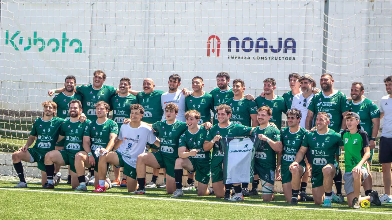 Equipo del Ja&eacute;n Rugby que logr&oacute; la permanencia ante AD Arquitectura. - Foto: &Oacute;scar Rodr&iacute;guez
