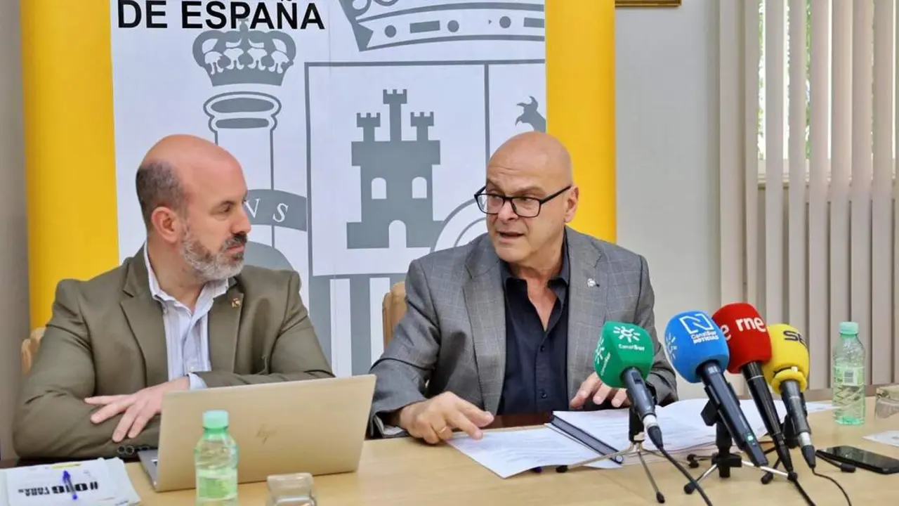 El subdelegado del Gobierno, Manuel Fern&aacute;ndez, presenta las ayudas por los da&ntilde;os de las borrascas. - Foto: Subdelegaci&oacute;n del Gobierno