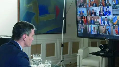 Pedro S&aacute;nchez en una reuni&oacute;n con las comunidades aut&oacute;nomas - VIVA JA&Eacute;N
