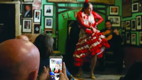 Un espect&aacute;culo de baile en el tabanco &lsquo;El Pasaje&rsquo;, donde se vive el flamenco los 365 d&iacute;as del a&ntilde;o.   - cristo garc&iacute;a