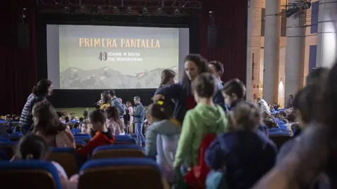 Escolares en el Festival de Huelva de Cine Iberoamericano. - VH