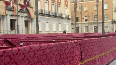 Palcos vac&iacute;os en la Carrera Oficial de Huelva. - A. BERMEJO