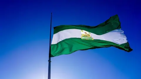 La verde y blanca. - E. P.