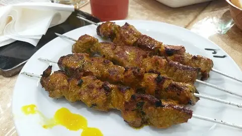 Pinchos de cordero. | Arabia