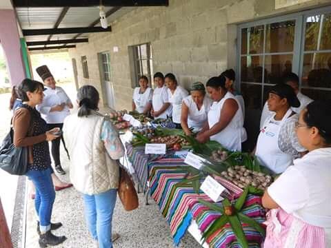 Hay que cambiar el papel de la mujer.