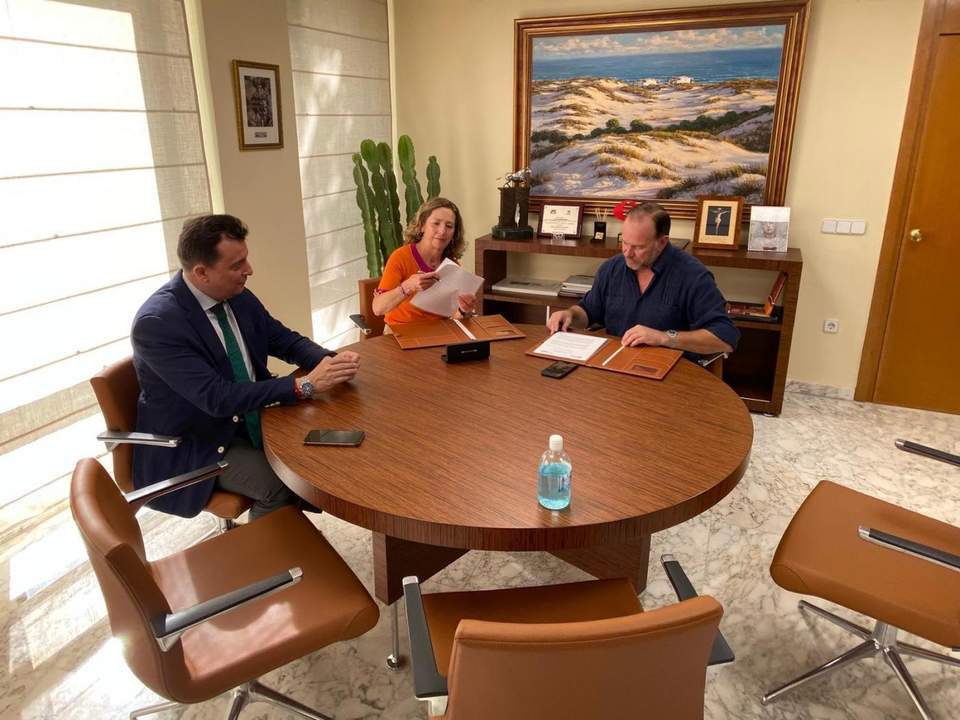 Firma del convenio.