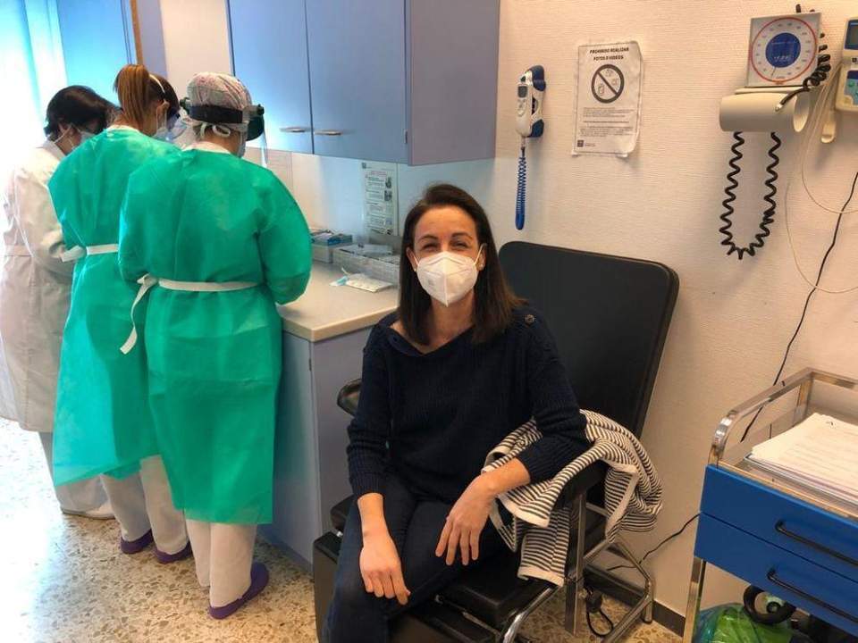Primera vacuna de Covid-19 en Algeciras.