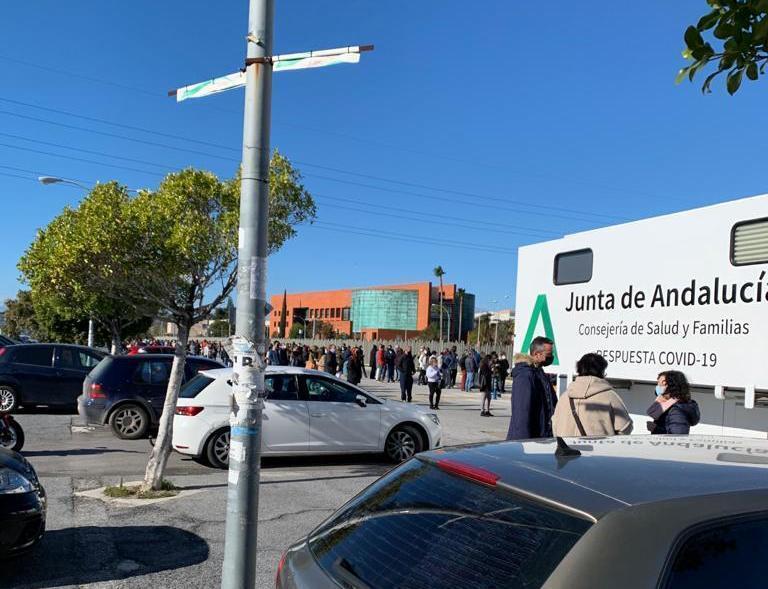 Colas en unidad móvil.