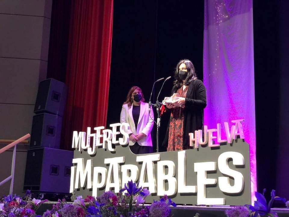 Virginia González.