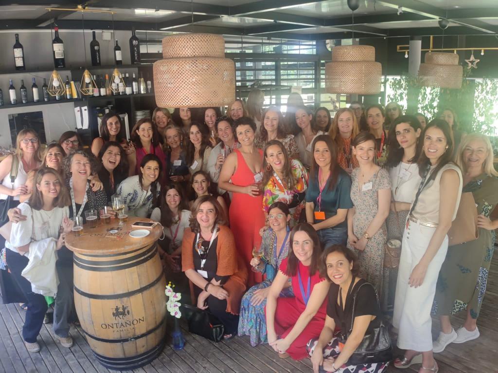 Las participantes en el encuentro.
