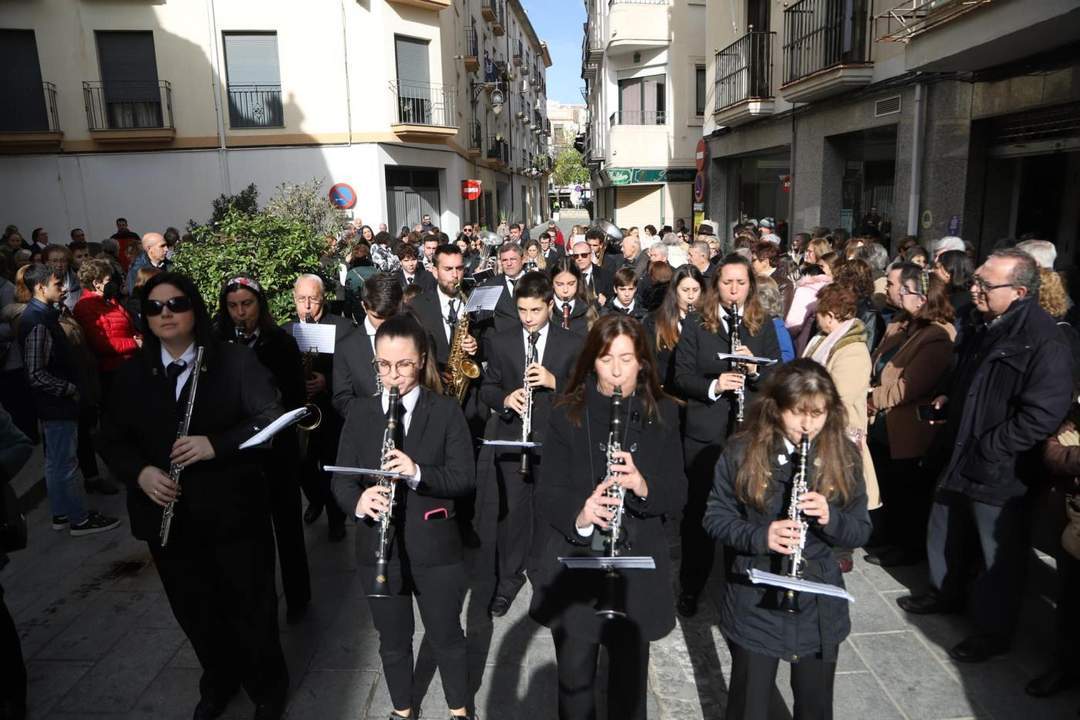 Procesión por la calle Angustias. 