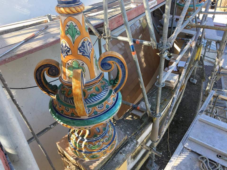 Pieza recuperada y colocación del mosaico.