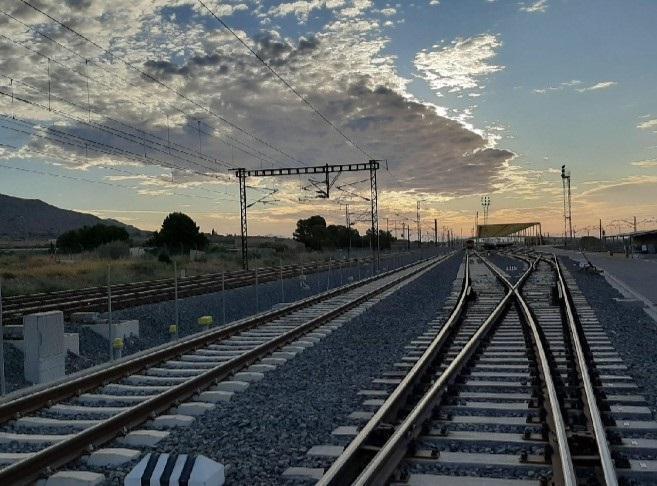 Imagen de un desvío en una Línea de Alta Velocidad.