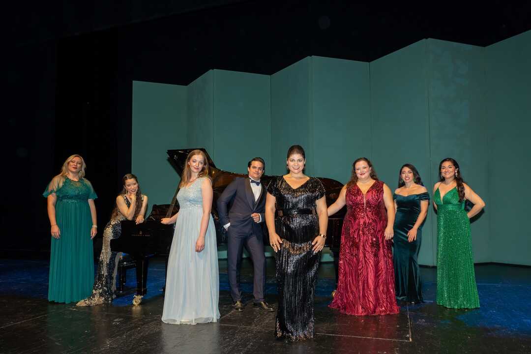 FINALISTAS DEL CERTAMEN. | MAESTRANZA
