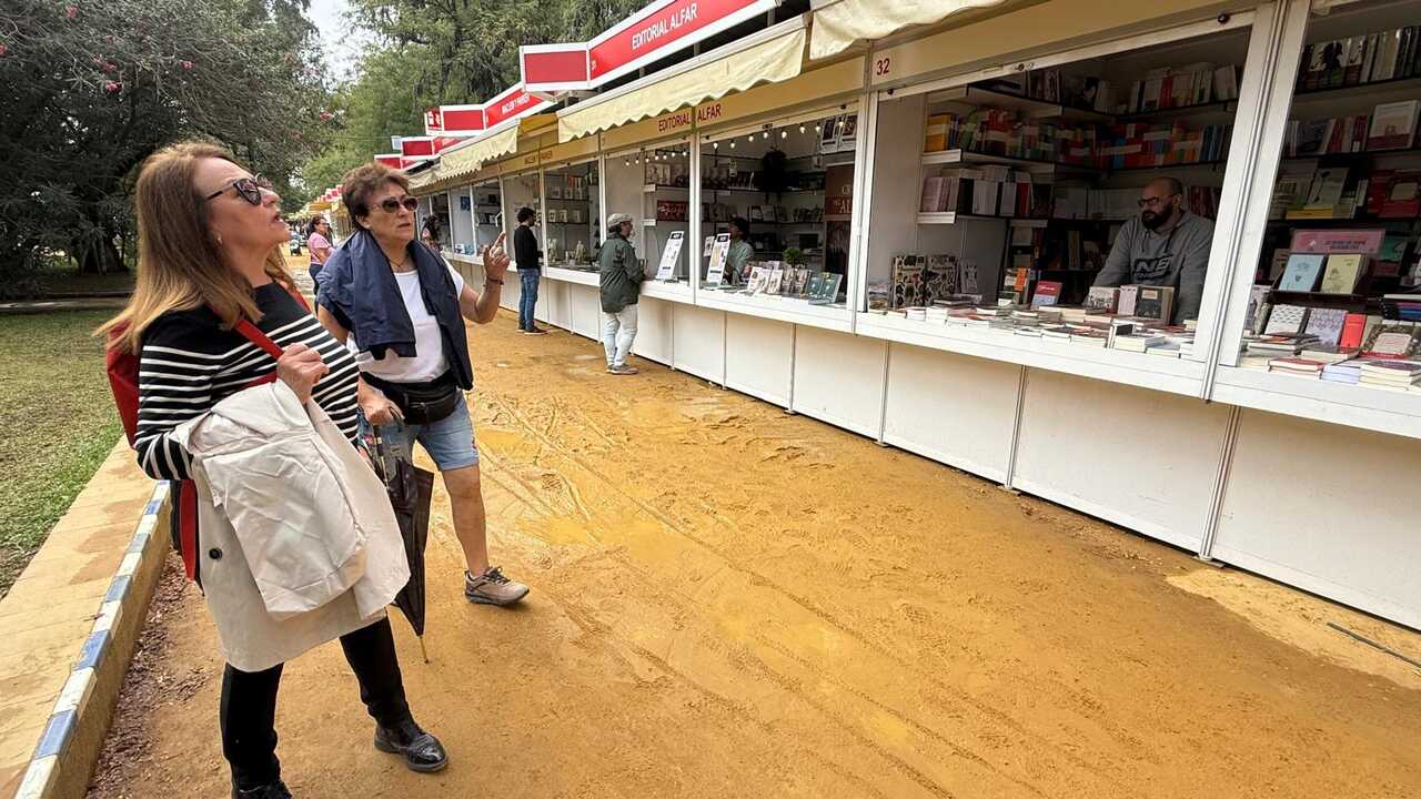 Situación este lunes en la Feria del Libro.